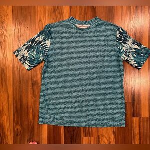 UV SKINZ NWT Women's large Blue UPF 50+ Short Sleeve Crew Neck Sun Shirt